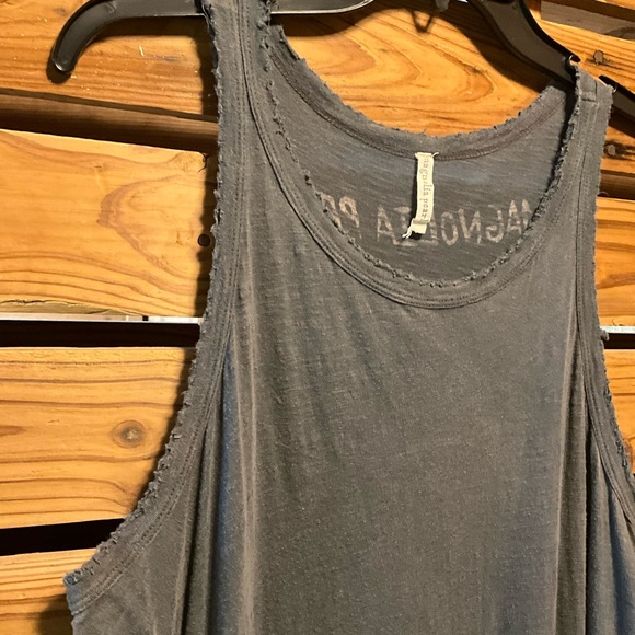 EUC Magnolia Pearl Tank Dress Ozzy - Picture 4 of 7